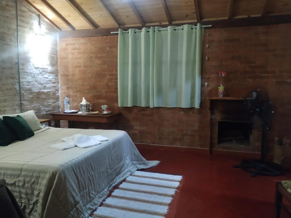 Reobote Chales São Bento do Sapucaí Buitenkant foto