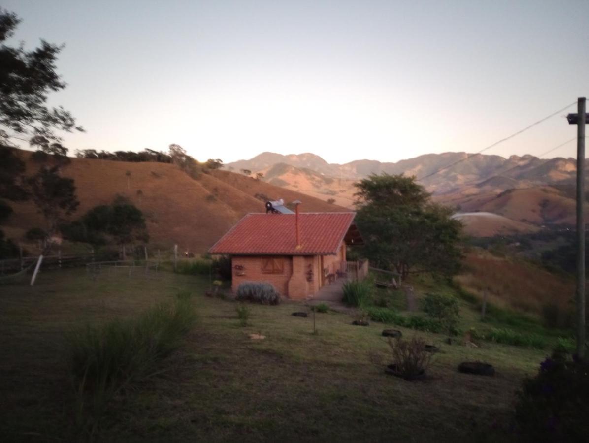 Reobote Chales São Bento do Sapucaí Buitenkant foto